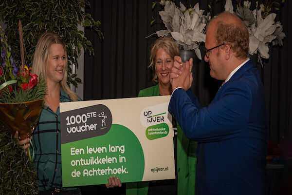 Uitreiking-1000voucher.jpg