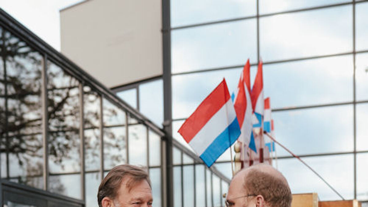 1-Lintjesregen-de-heer-Hesselink-Gerrit.jpg