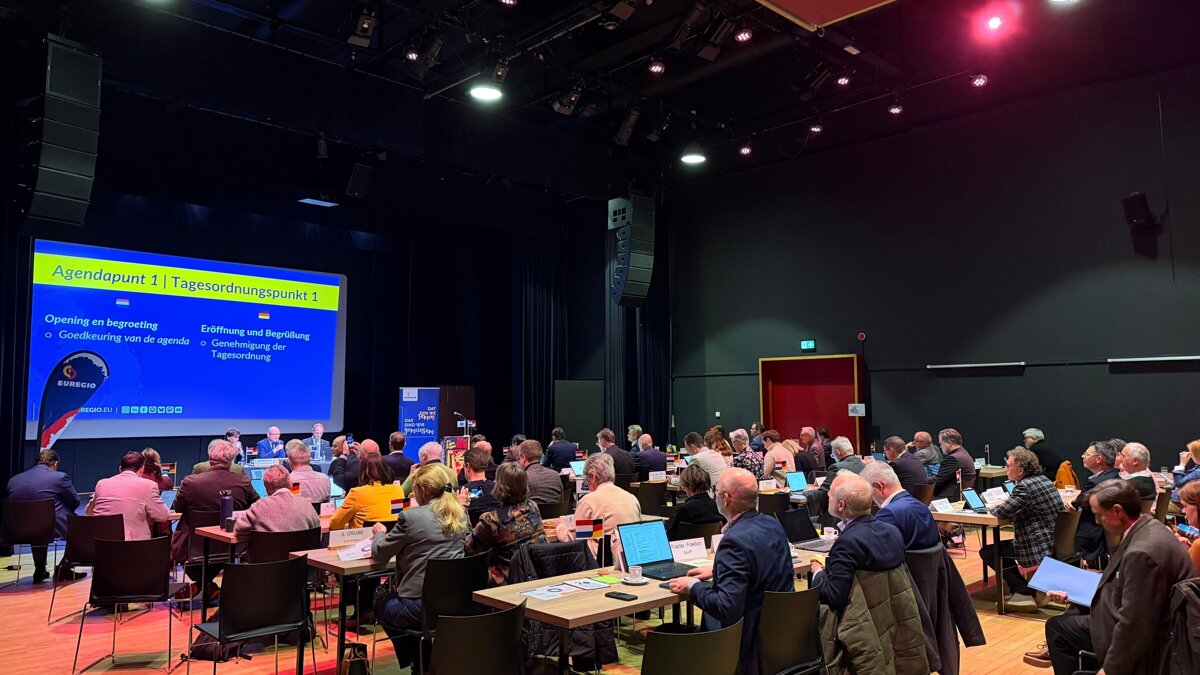 260327 EUREGIO-raad Borne.jpg