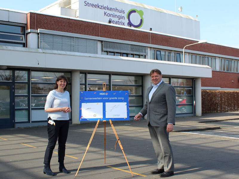 Chipsoft-ondertekening-Inge_2.jpg