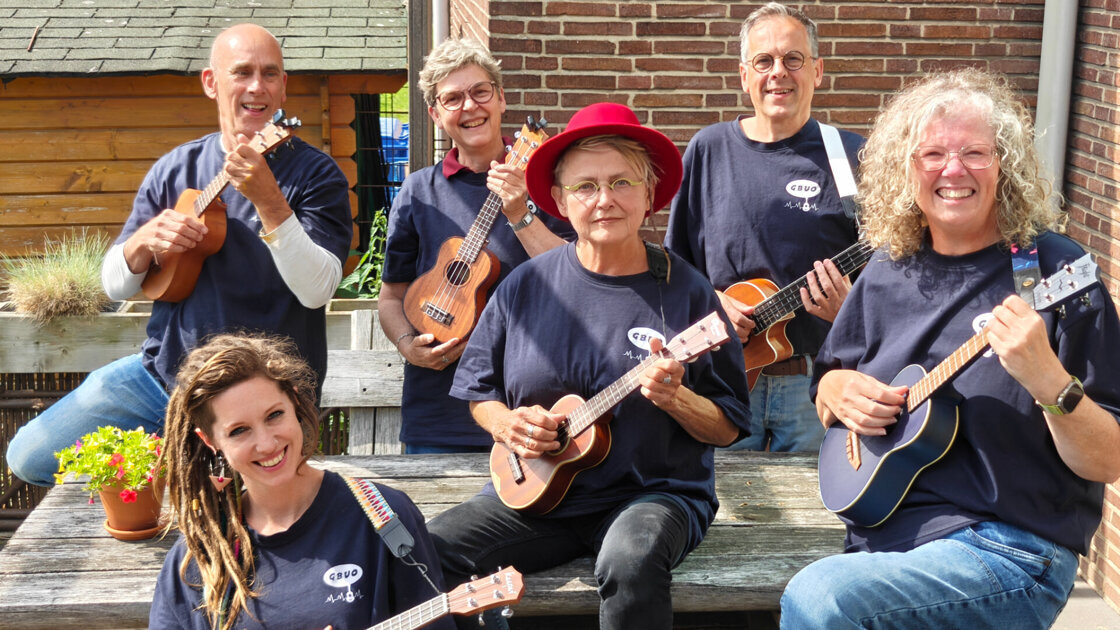 Het Great Bredevoort Ukulele Orchestra presenteert Picknick in ’t Park