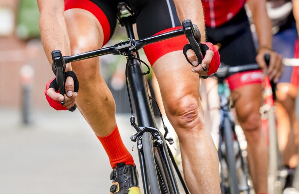 cyclist-bycicle-race
