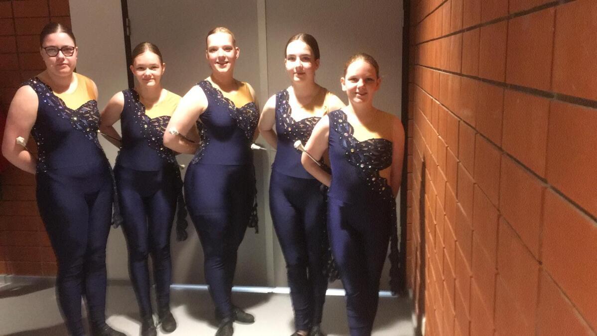 Majorette-team-Excelsior.jpg