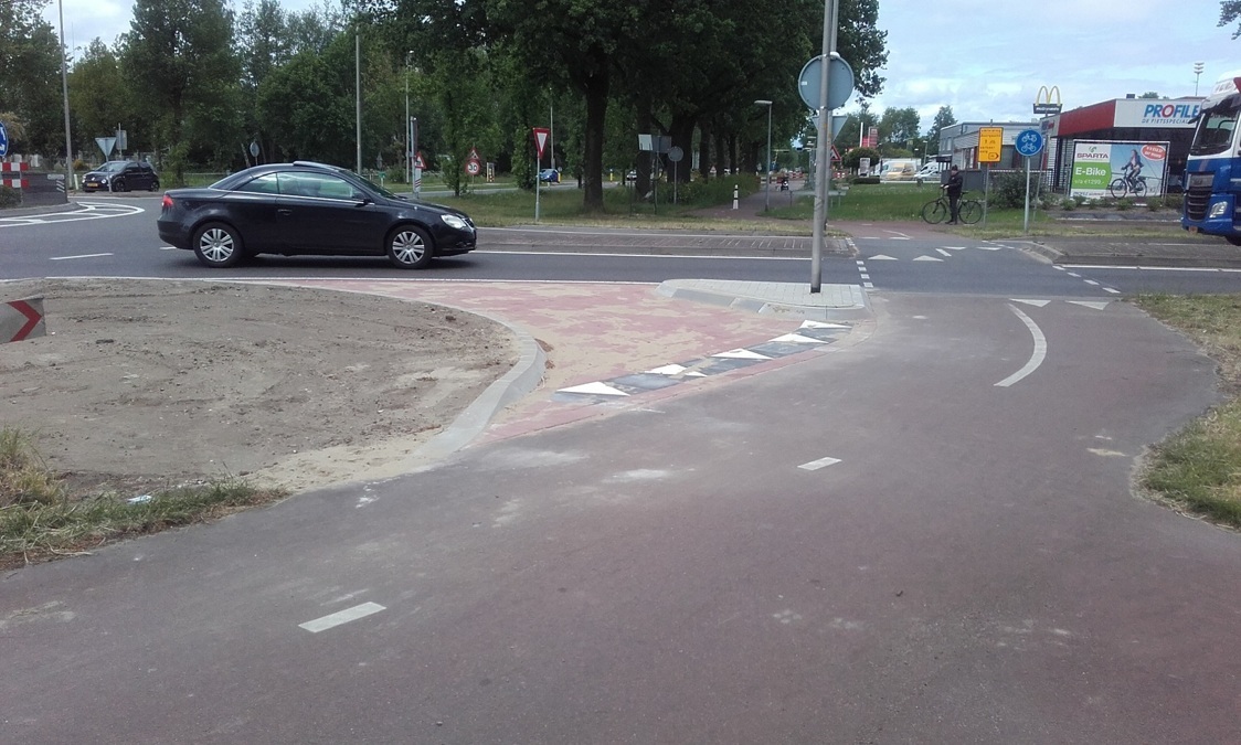 rotonderondwegwest1.jpg