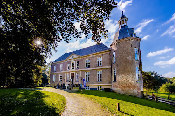 Natuurmonumenten_kasteel-Hackfort_BenHoudijk.jpg