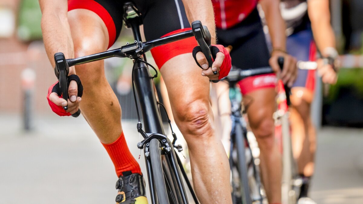 cyclist-bycicle-race