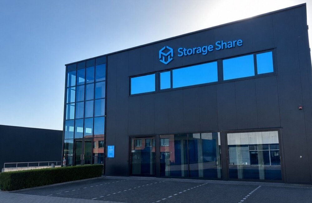 storage share 1.jpg