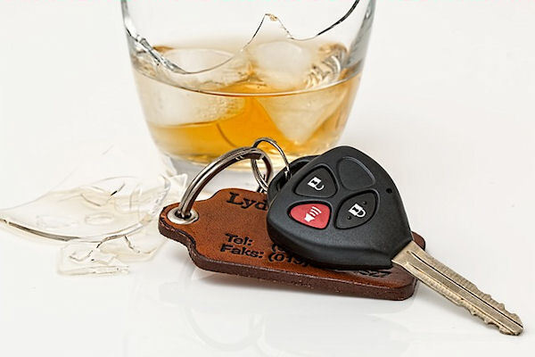 drink-driving-808790_640.jpg